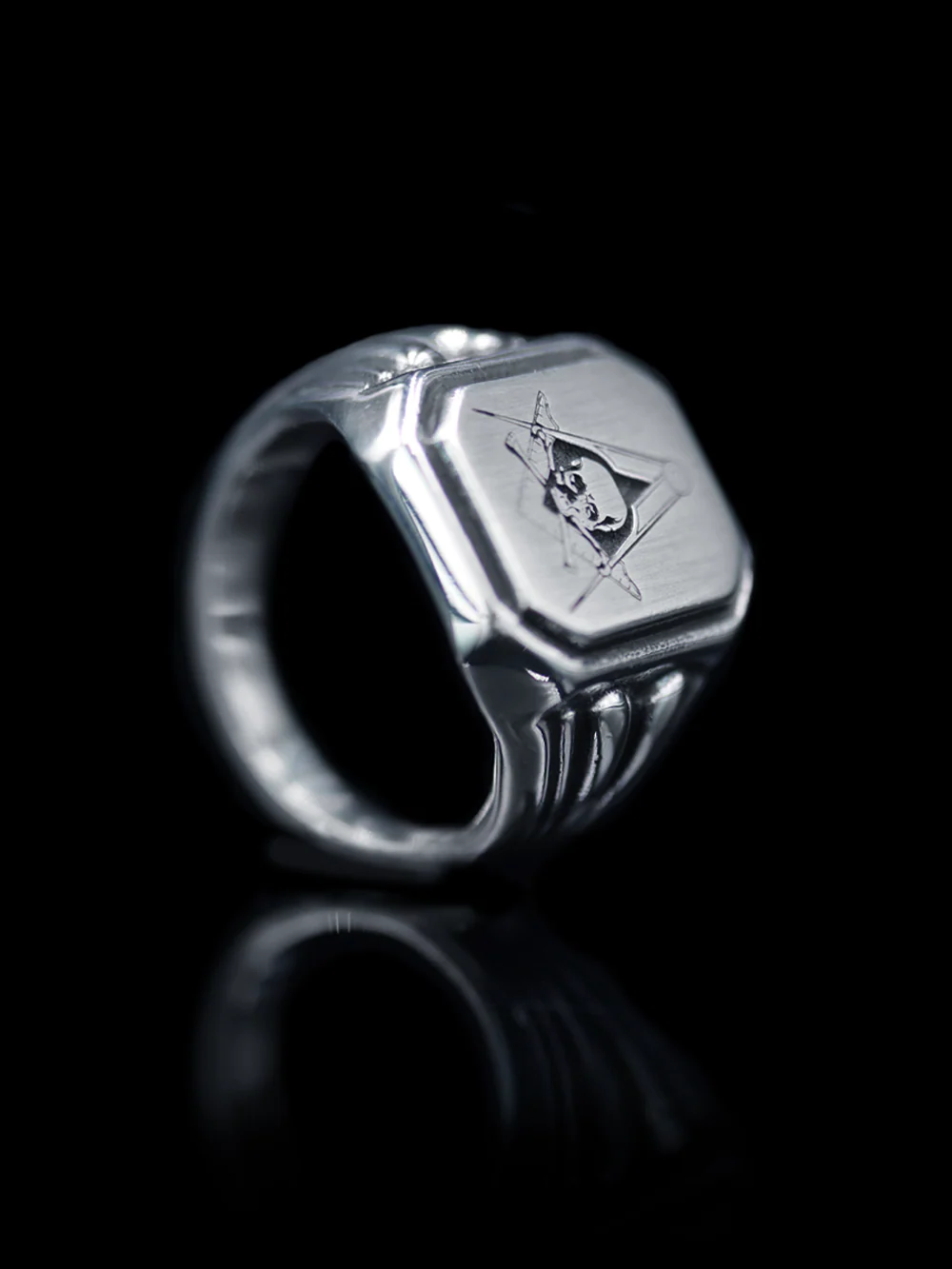 Skull Divided Ring