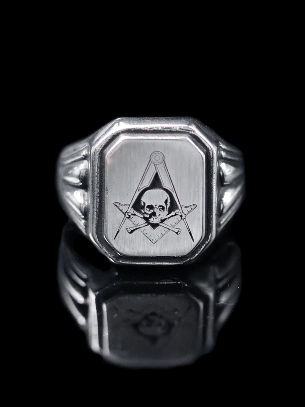 Skull Divided Ring - Image 2