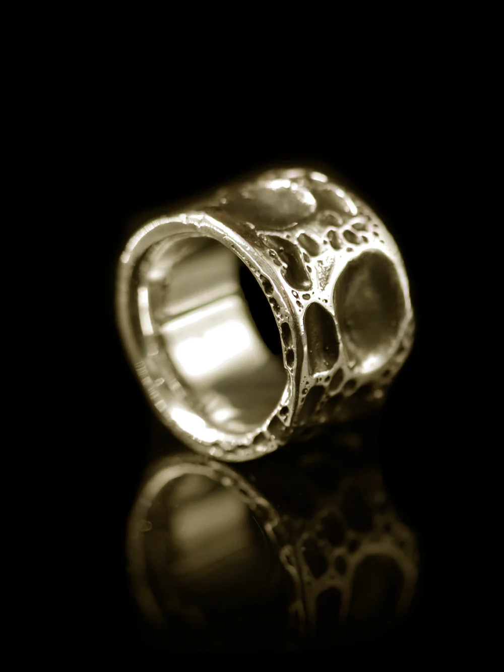 Chunky Moon Ring - Image 5