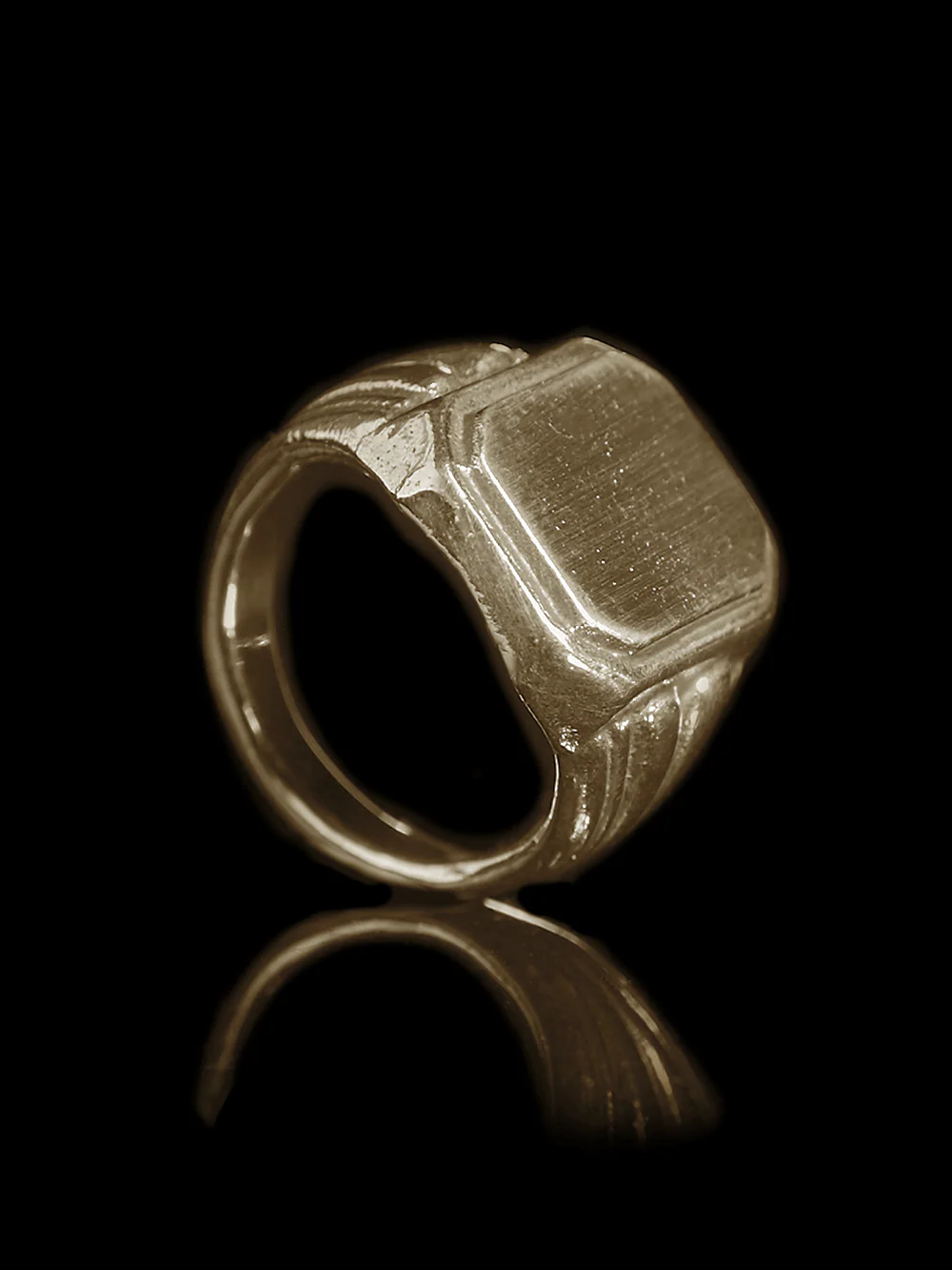 Rectangular Signet Ring - Image 3